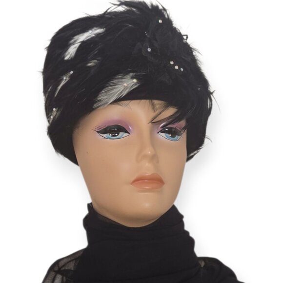Mr. Hi's Black Felt Feather Hat Rhinestones 22 in NWT